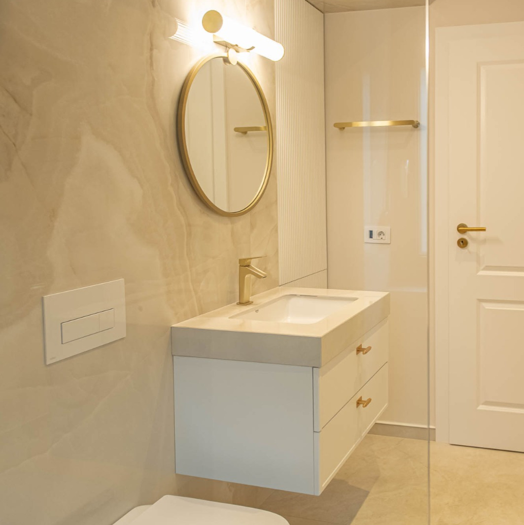 KR_Apartament_regim_hotelier_timisoara_baie2_C2_AP3-elementor-io-optimized